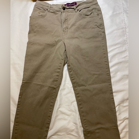 Gloria Vanderbilt size 10 khaki pants - Picture 2 of 7